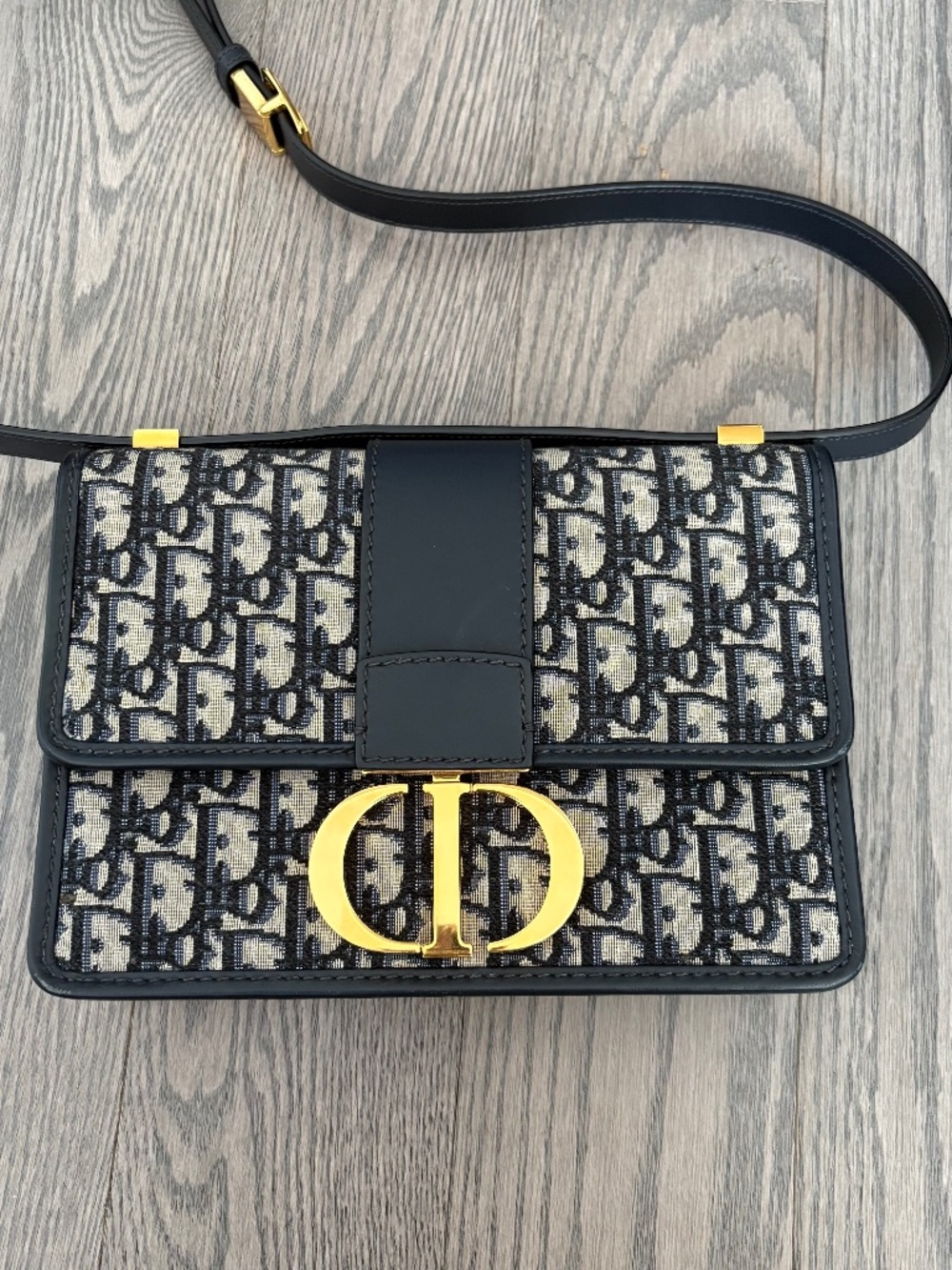 Dior Montaigne 30 Bag
